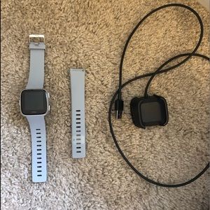 NEW Fitbit Versa